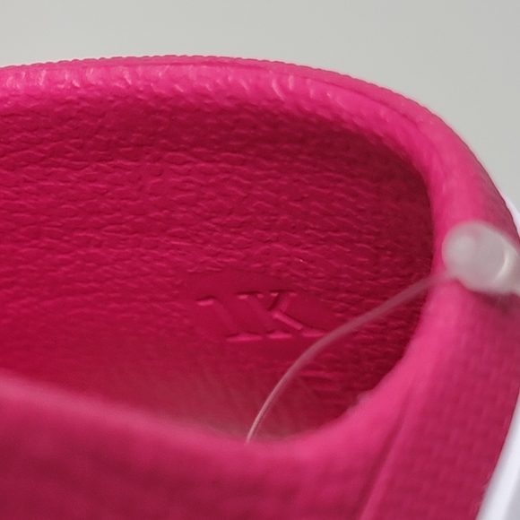 ADIDAS Adilette Aqua K Pink slides girls Size 1K - Picture 11 of 14